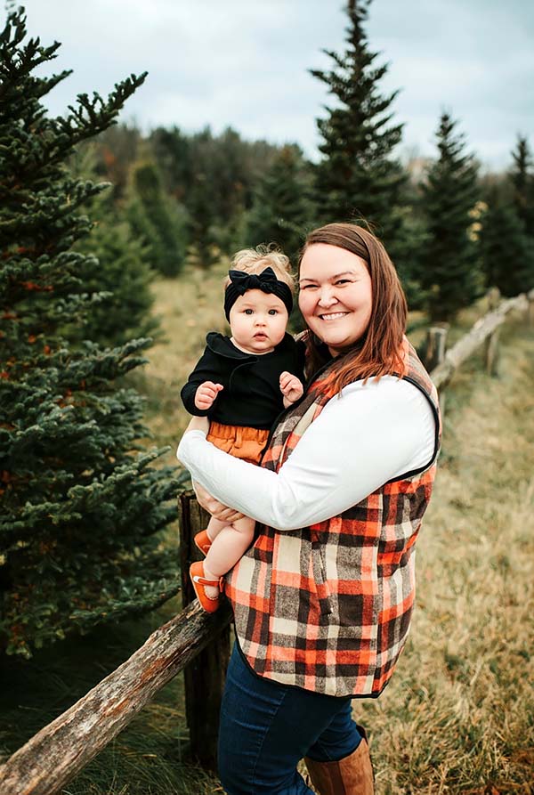 Family photo shoot at Windblown Tree Plantation